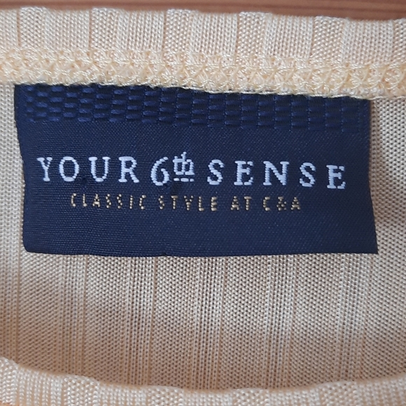 Your 6th Sense Classic Style Long Sleeve Tunic - Picture 3 of 4